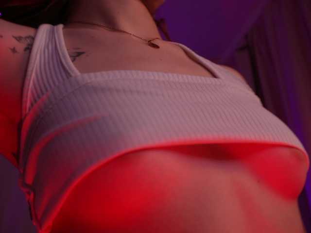 MilaFlame live cam on BongaCams