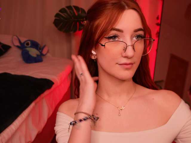 MilaFlame live cam on BongaCams