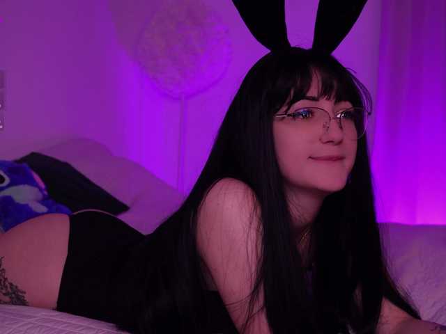MilaFlame live cam on BongaCams