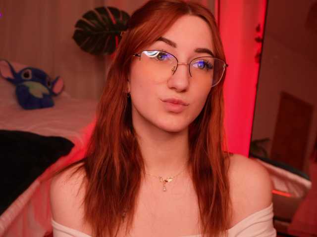 MilaFlame live cam on BongaCams