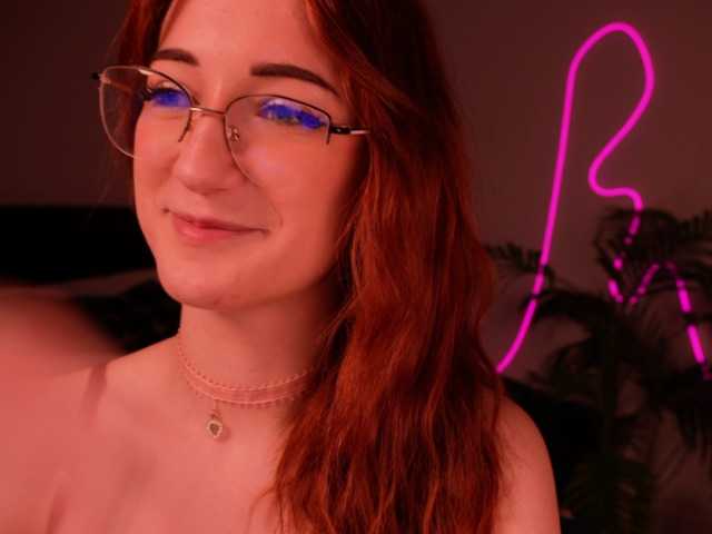 MilaFlame live cam on BongaCams
