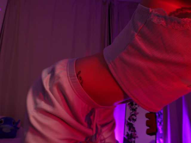 MilaFlame live cam on BongaCams