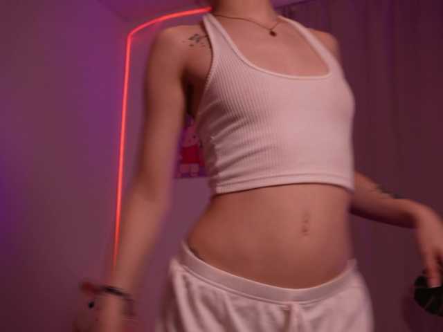 MilaFlame live cam on BongaCams
