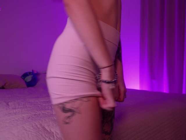 MilaFlame live cam on BongaCams