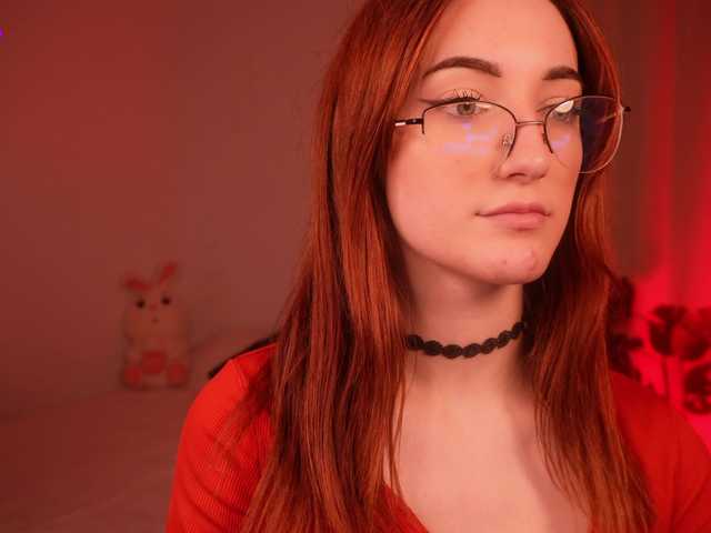 MilaFlame live webcam show