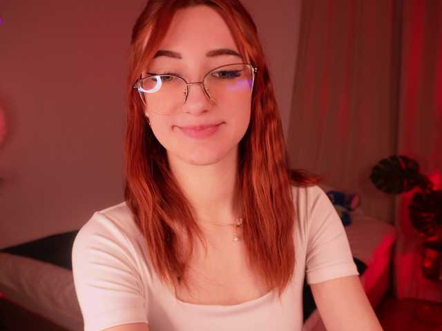 MilaFlame live cam on BongaCams