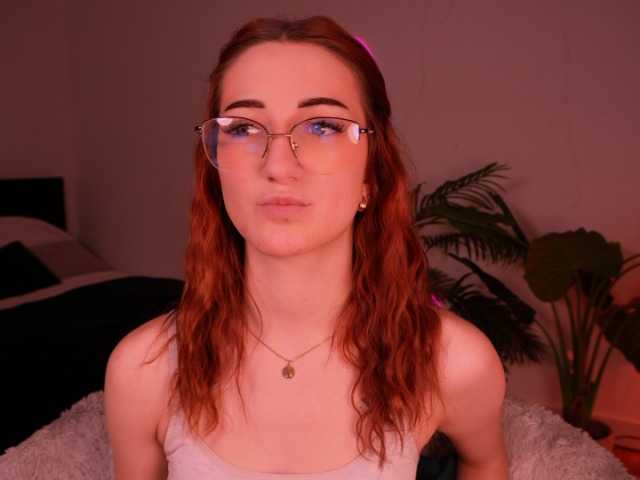 MilaFlame live cam on BongaCams
