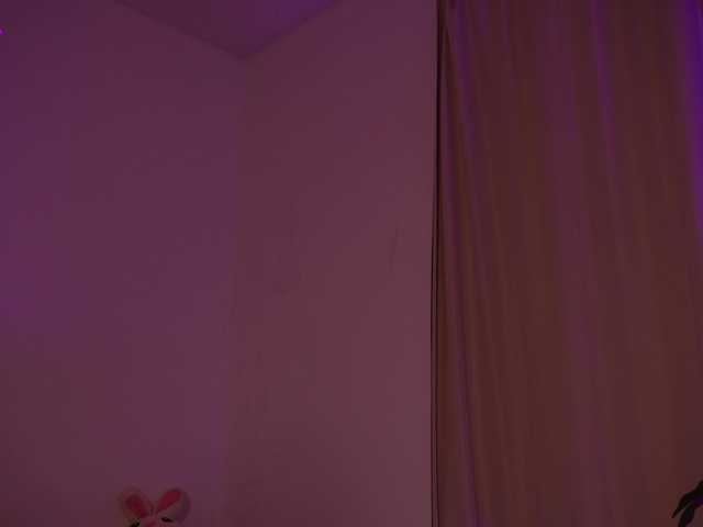 MilaFlame live cam on BongaCams