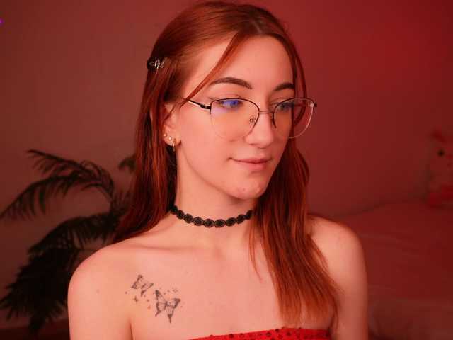 MilaFlame live cam on BongaCams