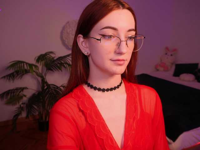 MilaFlame live cam on BongaCams