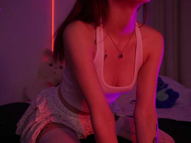 MilaFlame live cam on BongaCams