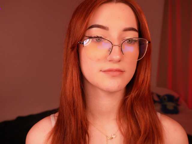 MilaFlame live cam on BongaCams