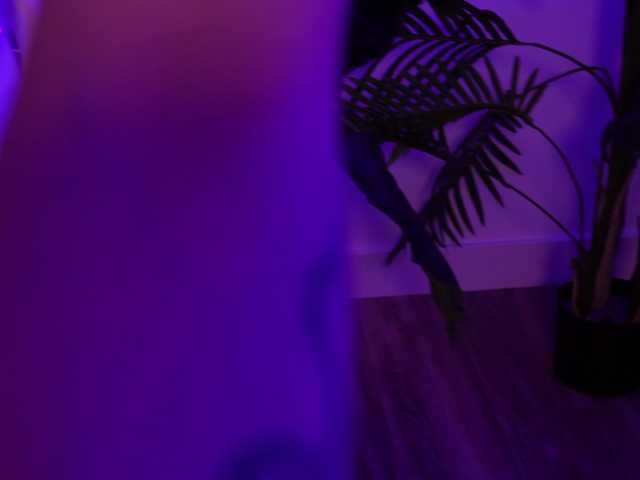 MilaFlame's BongaCams show and profile