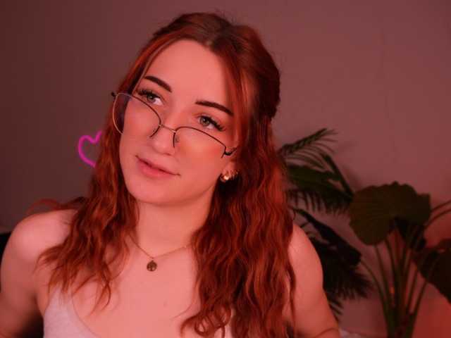 MilaFlame live cam on BongaCams