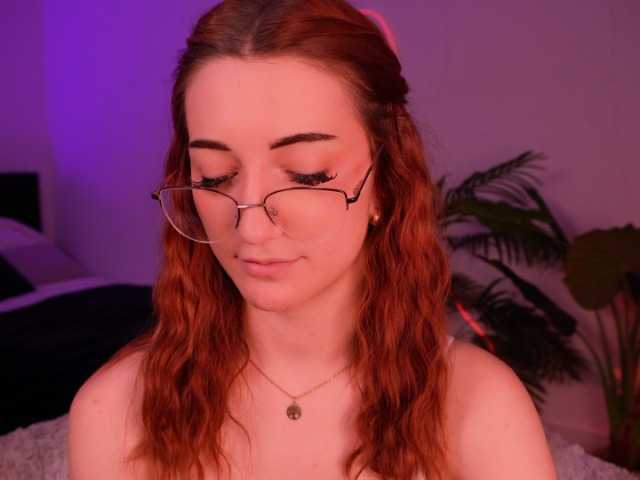 MilaFlame live cam on BongaCams