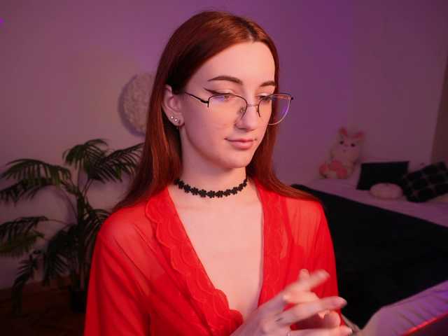 MilaFlame live webcam show