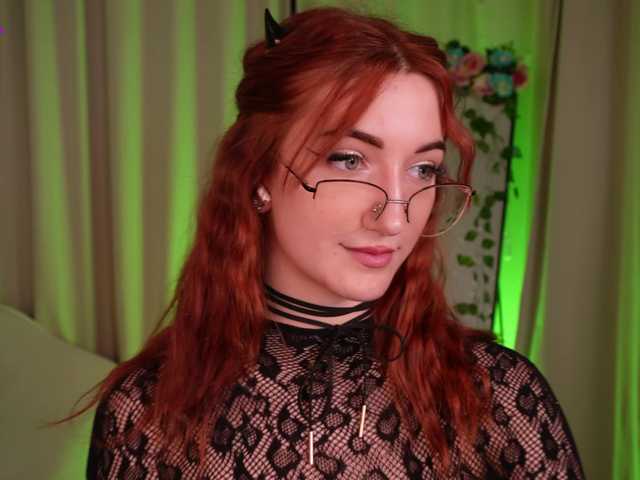 MilaFlame live cam on BongaCams