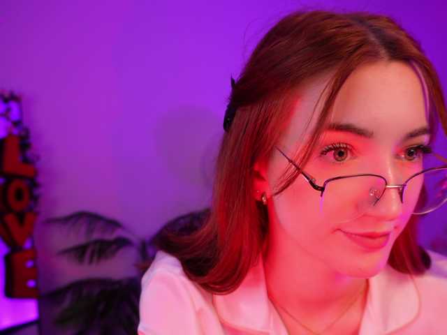 MilaFlame live cam on BongaCams