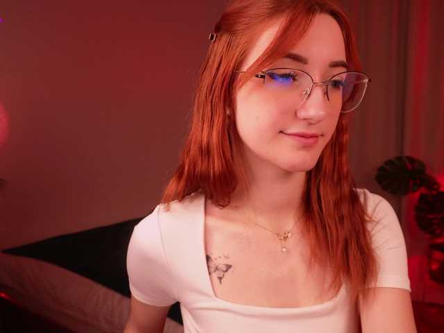 MilaFlame live cam on BongaCams