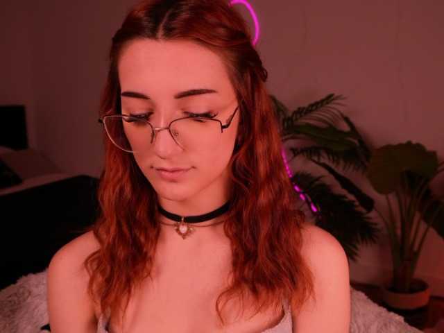 MilaFlame live cam on BongaCams