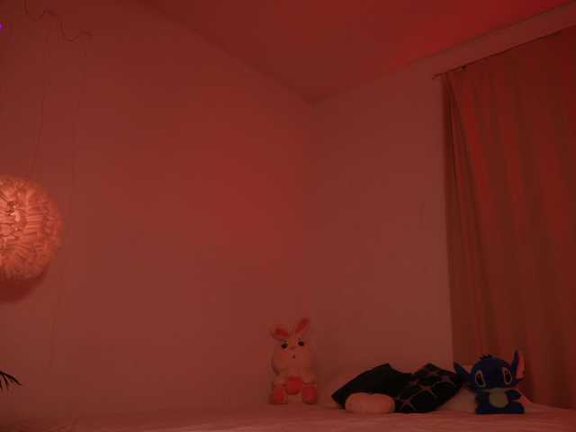 MilaFlame live cam on BongaCams