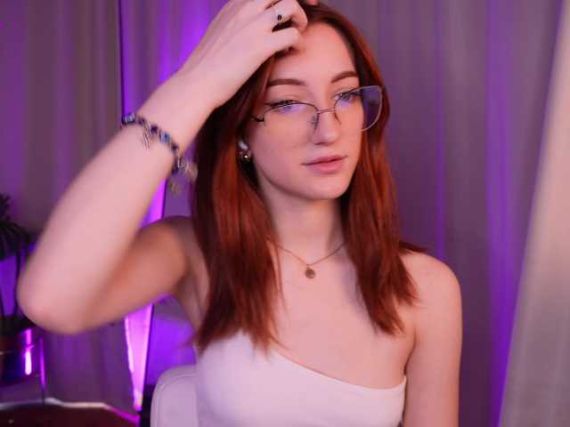 MilaFlame live cam on BongaCams