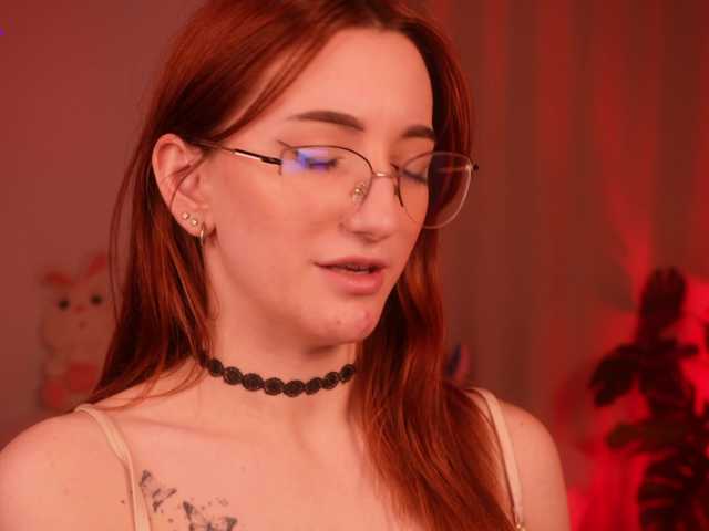MilaFlame live webcam show