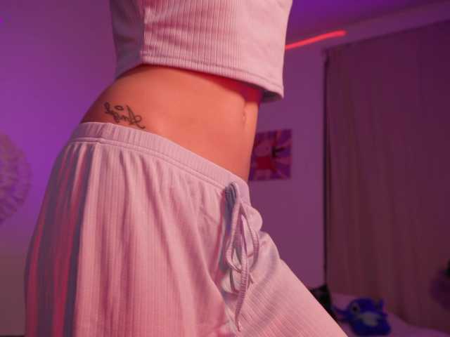 MilaFlame live cam on BongaCams