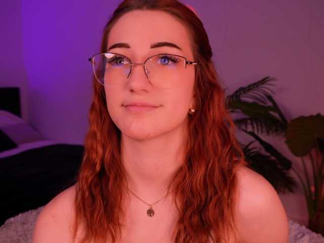 MilaFlame live cam on BongaCams