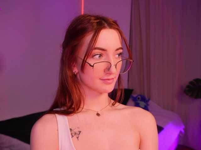 MilaFlame live cam on BongaCams