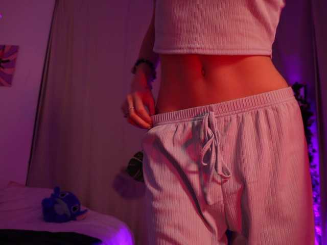 MilaFlame live cam on BongaCams