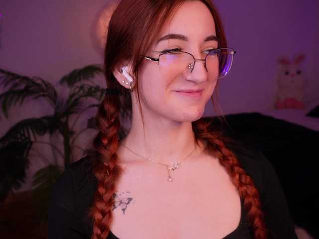 MilaFlame live cam on BongaCams