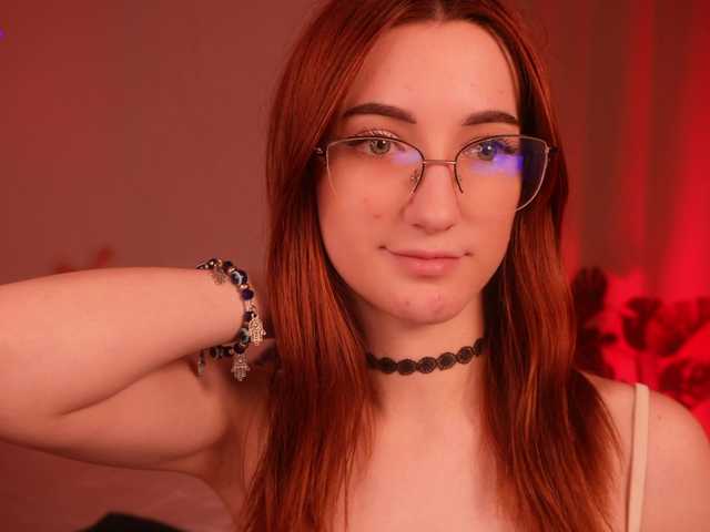 MilaFlame live cam on BongaCams
