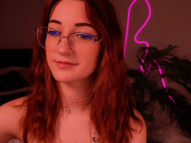 MilaFlame live cam on BongaCams