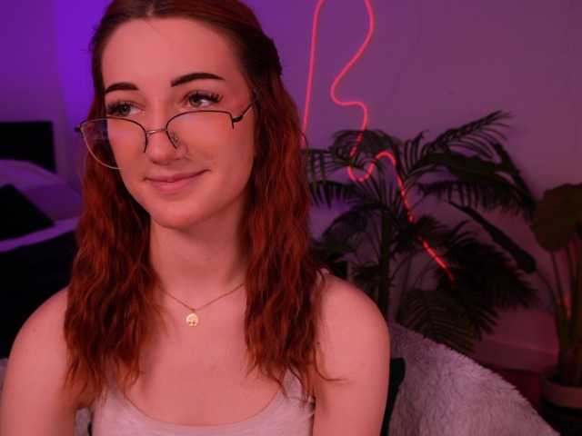 MilaFlame live cam on BongaCams