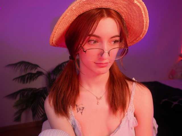 MilaFlame live cam on BongaCams