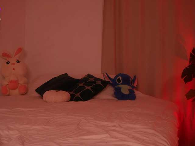 MilaFlame live webcam show