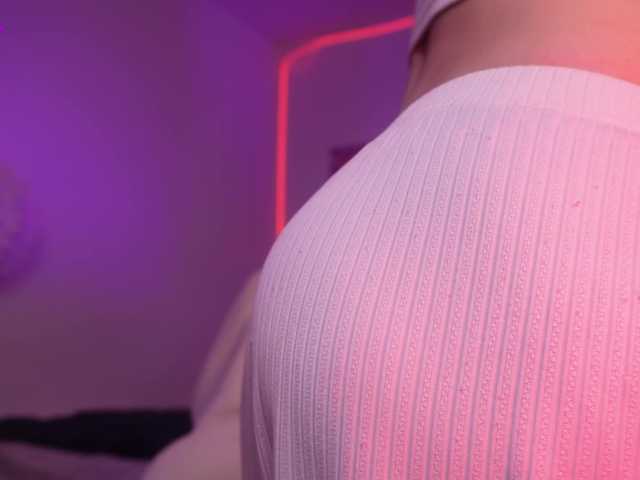 MilaFlame live cam on BongaCams