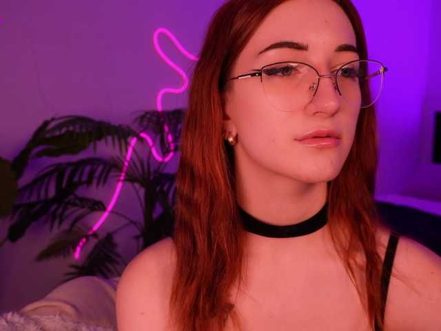 MilaFlame live cam on BongaCams