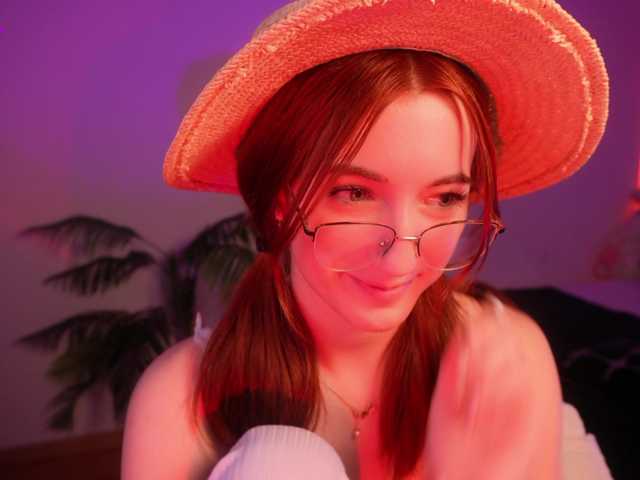MilaFlame live cam on BongaCams