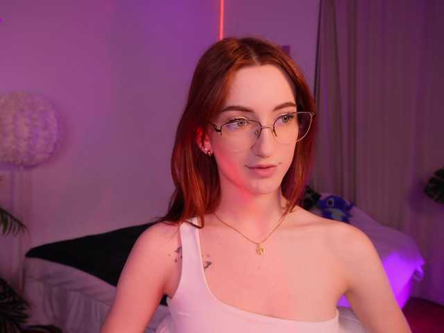 MilaFlame live cam on BongaCams