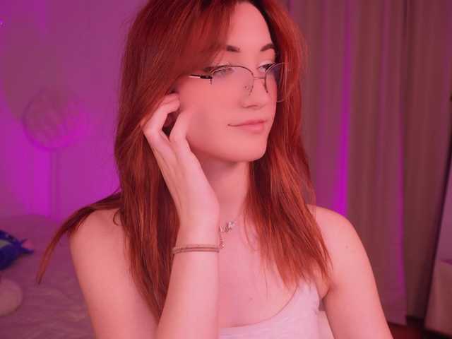 MilaFlame live cam on BongaCams