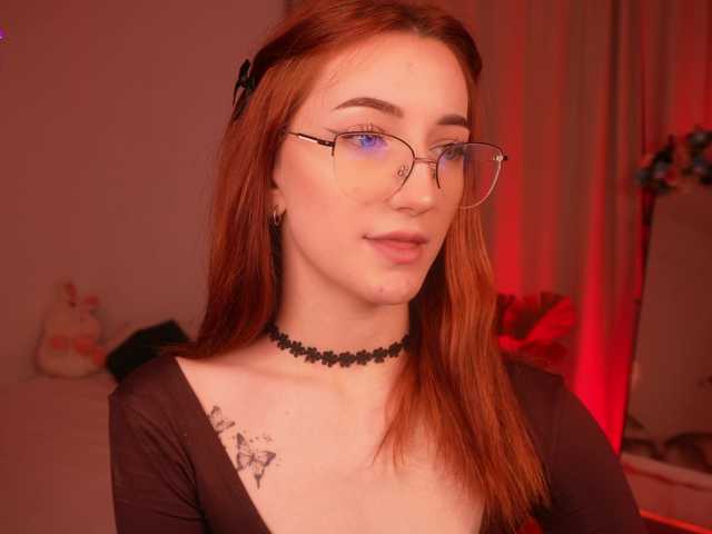 MilaFlame live cam on BongaCams