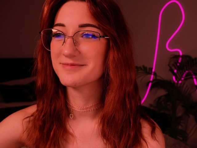 MilaFlame live cam on BongaCams