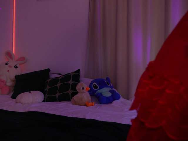 MilaFlame live cam on BongaCams