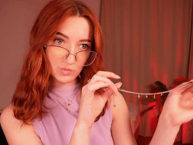 MilaFlame live cam on BongaCams