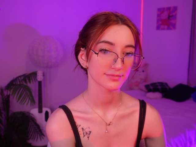 MilaFlame live cam on BongaCams