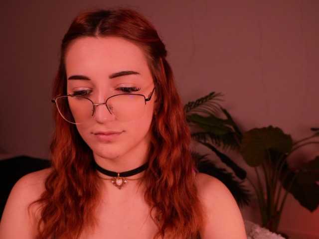 MilaFlame live cam on BongaCams
