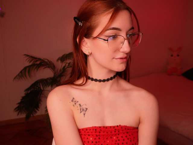 MilaFlame live cam on BongaCams