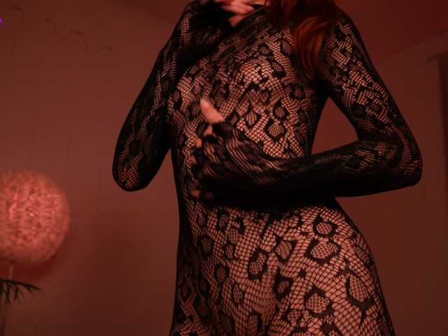 MilaFlame live cam on BongaCams
